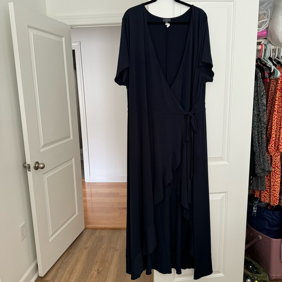 Navy wrap dress / gown - Picture 1 of 2